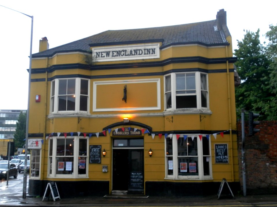 New England Inn (Cobbler's Thumb), New England Road, Brighton (July 2012)