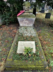 Neverovsky Cenotaph StadtgottesackerHalle