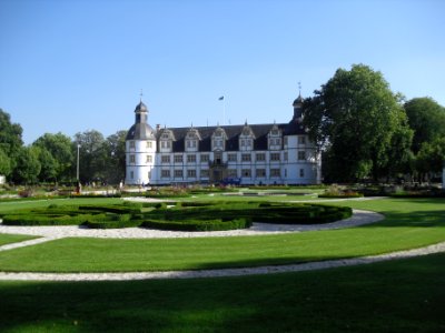 Neuhaus-Schloss