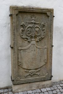 Neuhaus - St. Heinrich und Kunigunde - Grabplatte - Temme