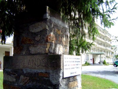 Nederlandsch Sanatorium Davos 002 toegangspoort