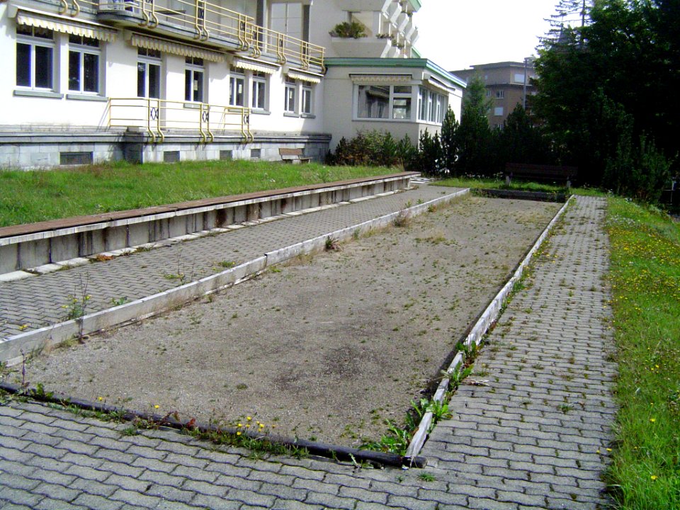 Nederlandsch Sanatorium Davos 011 jeu de boules baan