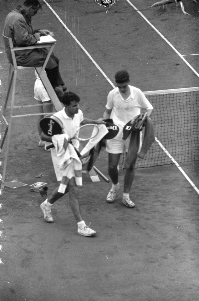 Nederlands tenniskampioenschap op de METS-banen te Scheveningen, W Maris (links, Bestanddeelnr 910-5856