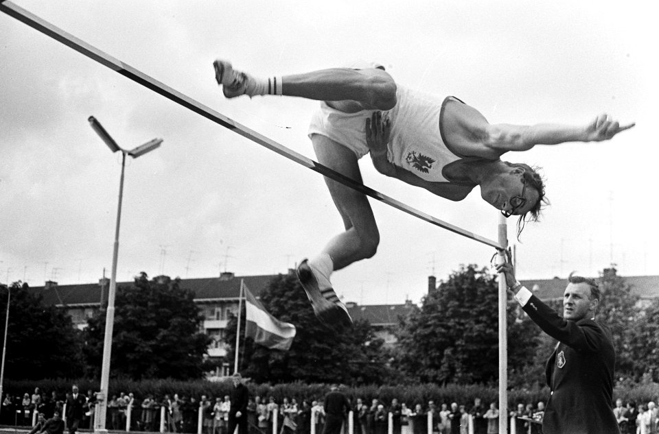 Nederlandse Atletiekkampioenschappen Rotterdam. Nummer 13 Bellen, Gerven, Op den, Bestanddeelnr 920-5975