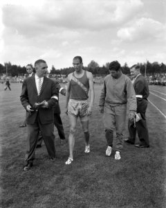 Nederlandse atletiekkampioenschappen in Eindhoven, Henk Visser maakt spijkers va, Bestanddeelnr 911-4513