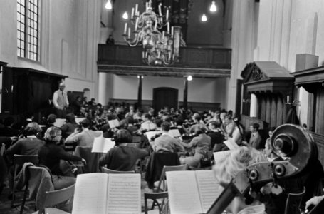 Nederlands Studenten Orkest in Ruinekerk te Bergen, Bestanddeelnr 919-9382