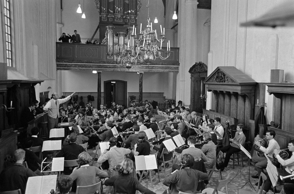 Nederlands Studenten Orkest in Ruinekerk te Bergen, Bestanddeelnr 919-9381
