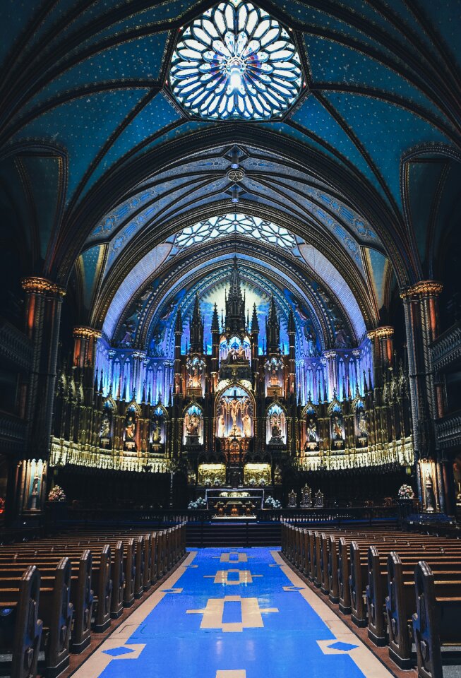 Benches building cathedral