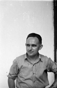 Nederlandse man in overhemd, Bestanddeelnr 6368
