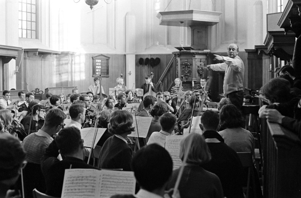 Nederlands Studenten Orkest in Ruinekerk te Bergen, Bestanddeelnr 919-9385