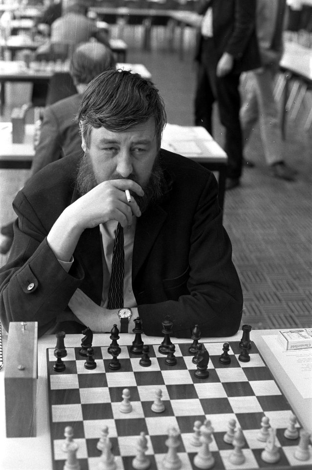 Nederlands schaker Jan Hein Donner in actie, Bestanddeelnr 925-6570