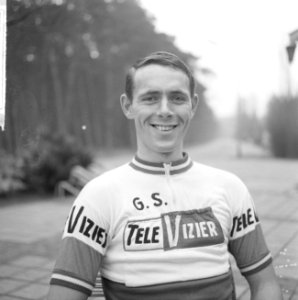 Nederlandse wielerploeg aan Tour de France 1964 gepresenteerd, Jan Hugens, Bestanddeelnr 916-2230