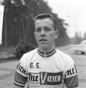 Nederlandse wielerploeg aan Tour de France 1964 gepresenteerd, (kop) Leen van Do, Bestanddeelnr 916-2240
