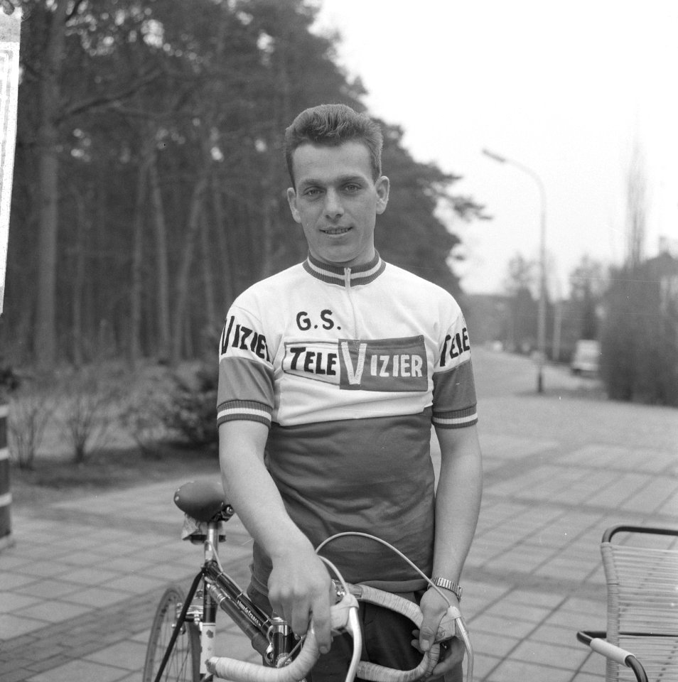 Nederlandse wielerploeg aan Tour de France 1964 gepresenteerd, Jack van de Klund, Bestanddeelnr 916-2237