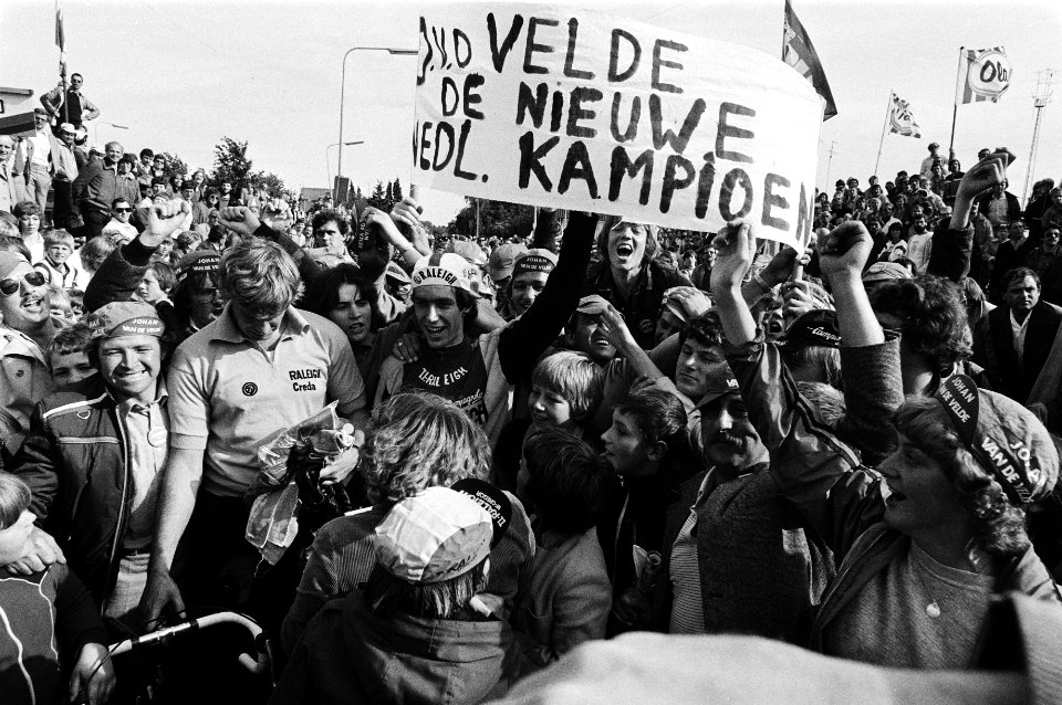 Nederlands Kampioenschap Wielrennen Profs op de weg te Geulle kampioen Johan v, Bestanddeelnr 930-8916