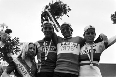 Nederlands Kampioenschap wielrennen profs op Simpelveld, links naar rechts Van , Bestanddeelnr 928-6539