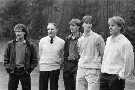 Nederlands Elftal bijeen in Zeist v.l.n.r. Blind, Rinus Michels , van t Schip ,, Bestanddeelnr 933-6398