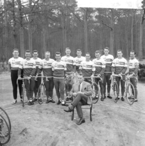 Nederlandse wielerploeg aan Tour de France 1964 gepresenteerd, Bestanddeelnr 916-2219