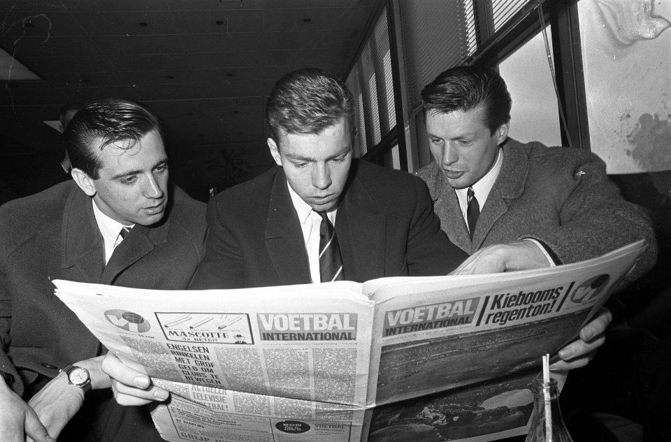 Nederlands elftal naar Leipzig, v.l.n.r. Willy van der Kuylen, Jan Mulder en Wim, Bestanddeelnr 920-2043