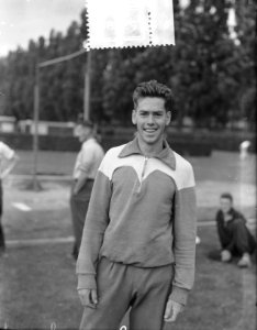 Nederlands Jeugdkampioenschappen Athletiek op Sintelbaan Amsterdam. W. van Eykel, Bestanddeelnr 905-8329