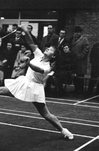 Nederlands Jeugdkampioenschap Badminton te Haarlem Agnes Geene in aktie, Bestanddeelnr 915-8864