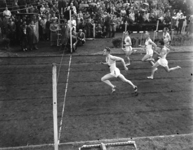 Nederlandse Atletiekkampioenschap Rotterdam, 100 m heren, Bestanddeelnr 907-2676