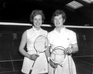 Nederlandse Badmintonkampioenschappen, Henriette Ernst en Felice de Nooyen, Bestanddeelnr 919-0351