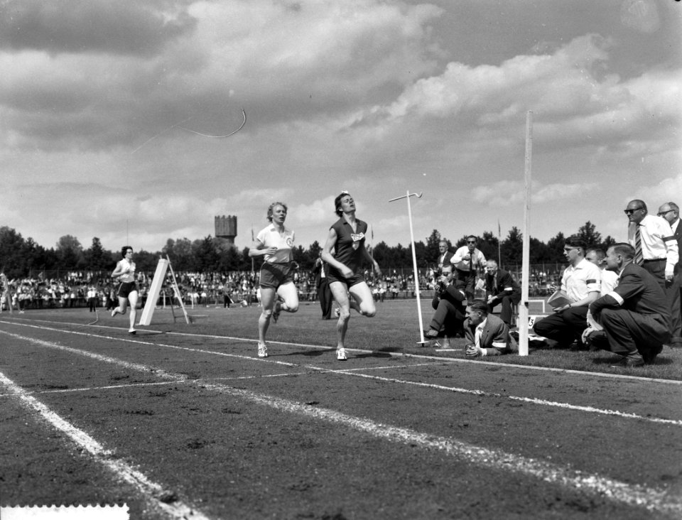 Nederlandse atletiekkampioenschappen in Eindhoven, 800 m (dames), Bestanddeelnr 911-4508