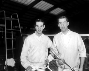 Nederlandse Badmintonkampioenschappen, Huub van Ginneken (rechts) en Ruud van Gi, Bestanddeelnr 919-0353