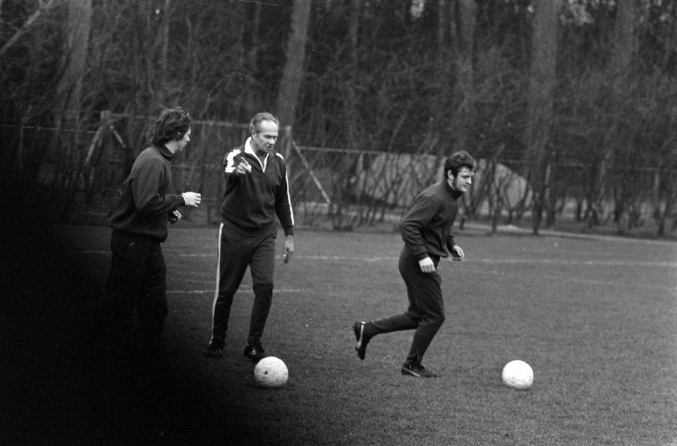 Nederlands elftal traint voor wedstrijd tegen Luxemburg, in Zeist, Bestanddeelnr 924-2922