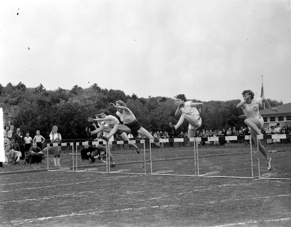 Nederlandse Atletiekkampioenschappen in Den Haag. 80 meter horden met Fanny Bla…, Bestanddeelnr 903-4821