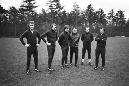 Nederlands elftal in Zeist bijeen i.v.m. wedstrijd in Londen, Bestanddeelnr 929-0156