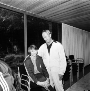 Nederlands elftal in Zeist, trainer Fadrhonc met Rob Rensenbrink, Bestanddeelnr 926-7349