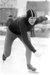 Nederlandse schaatskampioenschappen Deventer dames en Atje Keulen Deelstra - Bestanddeelnr 925-2918