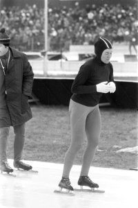 Nederlandse schaatskampioenschappen Deventer dames en heren Atje Keulen-Deelstr, Bestanddeelnr 925-2926