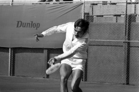 Nederlandse Tenniskampioenschappen te Scheveningen, Rolf Thung in aktie, Bestanddeelnr 925-8190