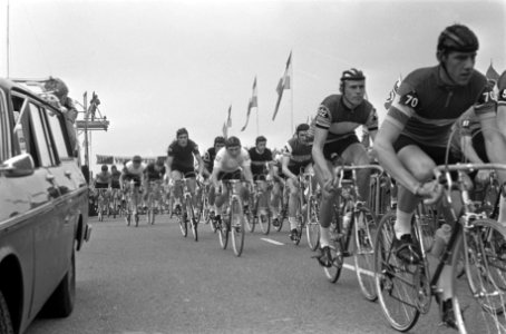 Nederlandse wielerkampioenschappen op de weg te Beek amateurs. Rennersveld, Bestanddeelnr 921-5429