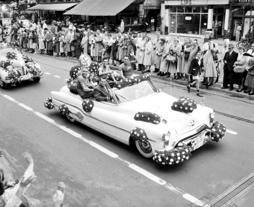 Nederlandse Tour de France ploeg, Bestanddeelnr 905-2606