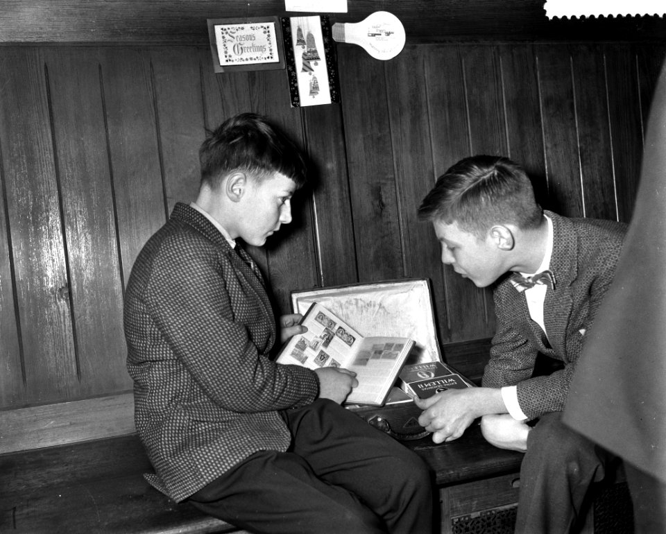 Nederlandse Vereniging De Verzamelaar houdt in de Koopmansbeurs te Amsterdam h, Bestanddeelnr 910-0716