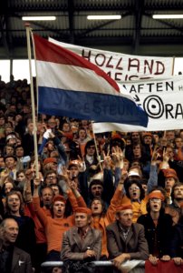 Nederlandse supporters tijdens Wereld Kampioenschappen voetbal 1974, Bestanddeelnr 254-9515