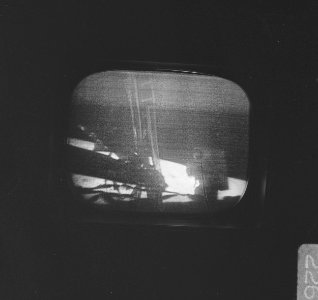 Neil Armstrong staat op de maan, Bestanddeelnr 922-6488