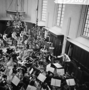 Nederlandse Studenten Orkest weer in Bergen om te repeteren onder leiding van di, Bestanddeelnr 915-9087