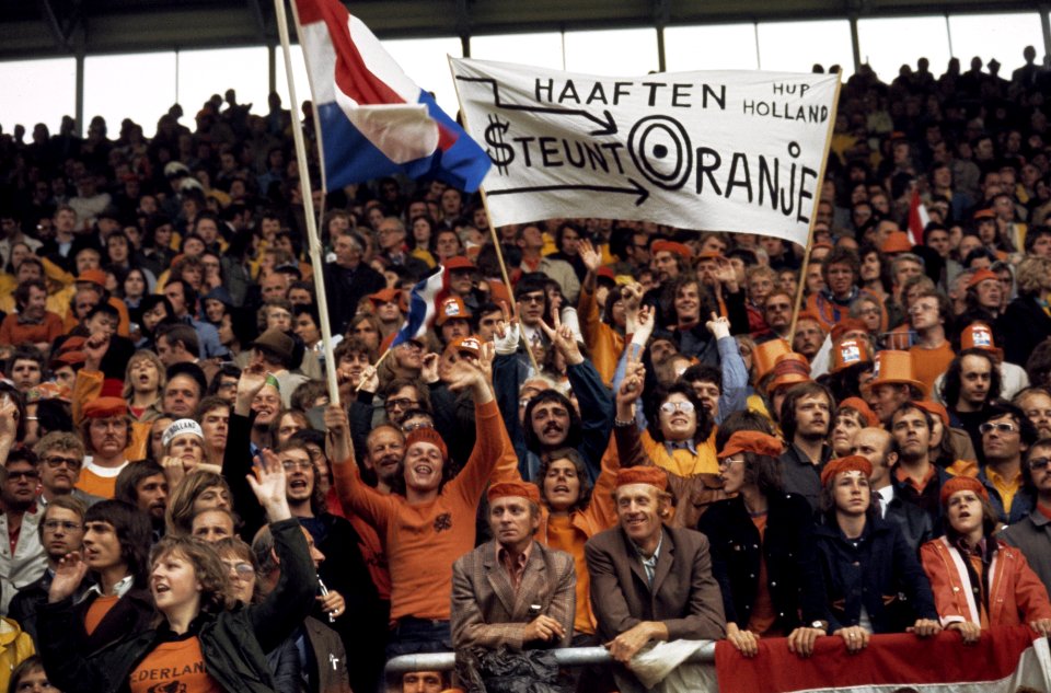 Nederlandse supporters tijdens Wereld Kampioenschappen voetbal 1974, Bestanddeelnr 254-9516