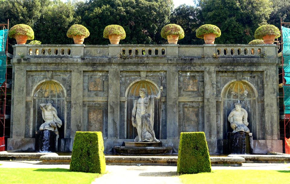 Neptune fountain - Giardino degli Specchi - Barberini Gardens - Castel Gandolfo - DSC04406