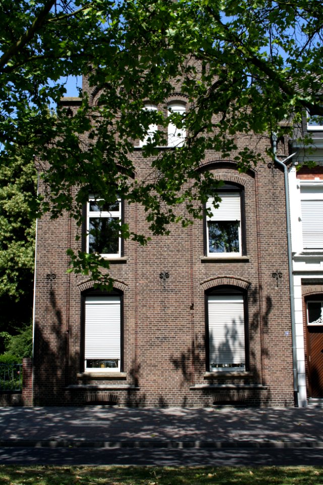 Neo-gothic house kleve