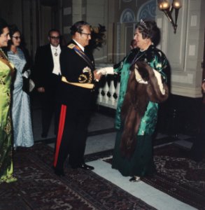 Nederlandse regering biedt President Tito en echtgenote galadiner aan in Amstel , Bestanddeelnr 254-8724