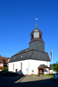 Neesbach, Kirche