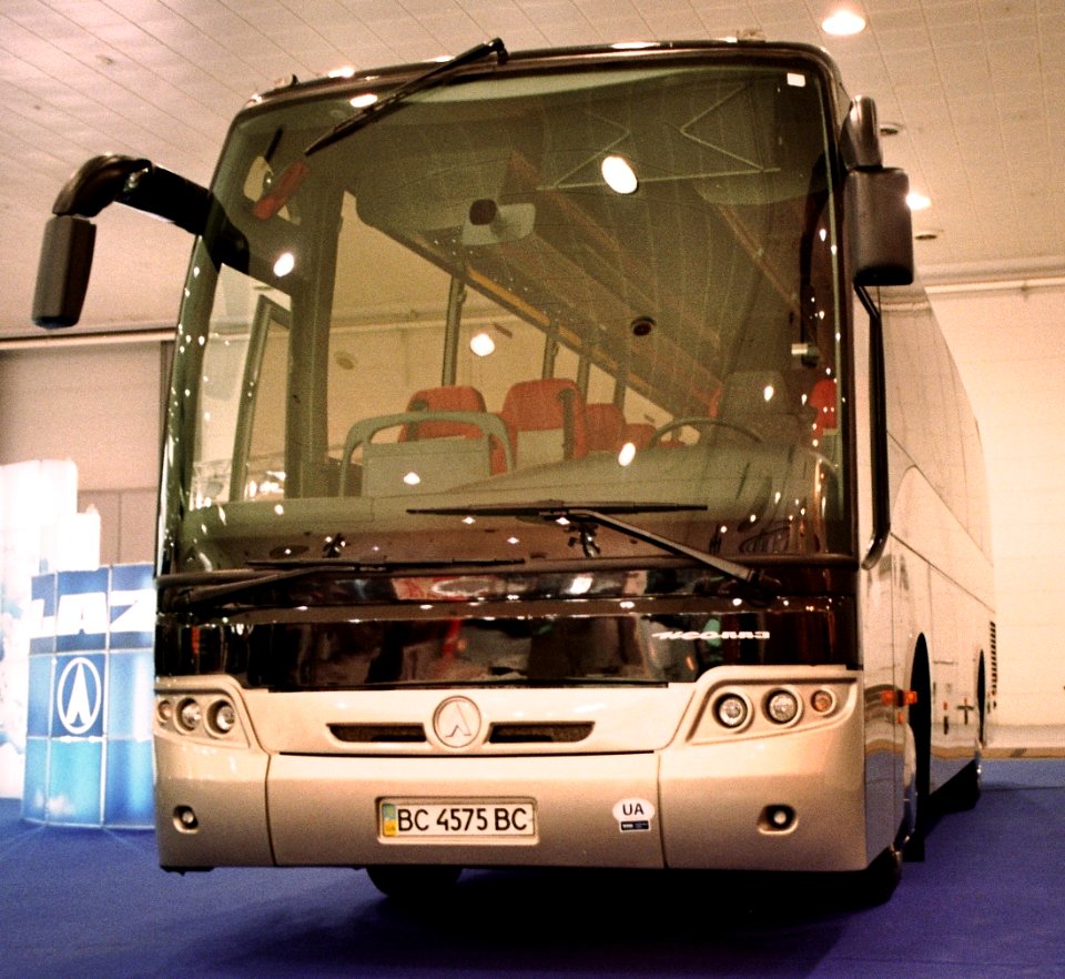 NeoLAZ-12 ukraine bus IAA 2012 LAZ front