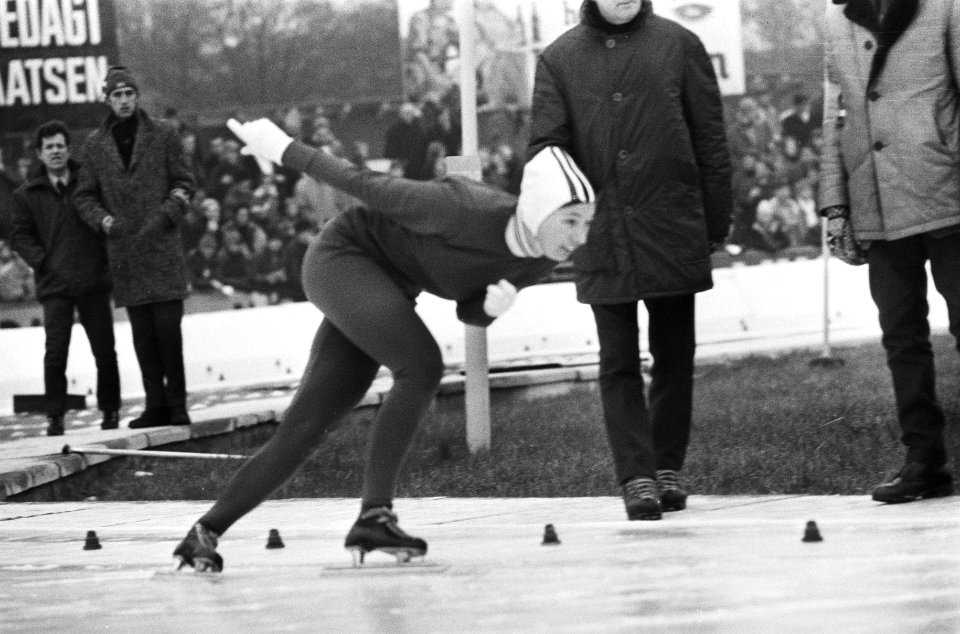 Nederlandse Schaatskampioenschappen dames en heren, Amsterdam, Bestanddeelnr 924-1624