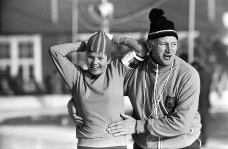 Nederlandse Schaatskampioenschappen dames en heren, Amsterdam 28 Rieneke Demmi, Bestanddeelnr 924-1625